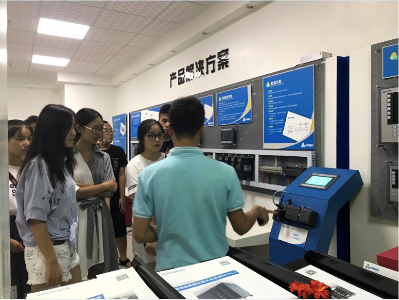 钱柜qg777展厅4.jpg 钱柜qg777展厅4.jpg